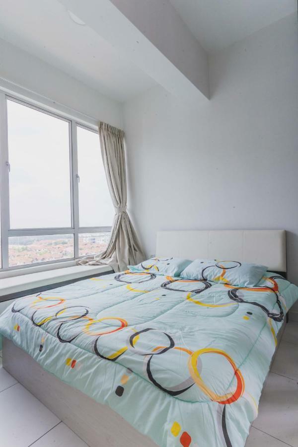 Shawn'S Akademic Suites Sky View B#11-27 Johor Bahru Exterior photo