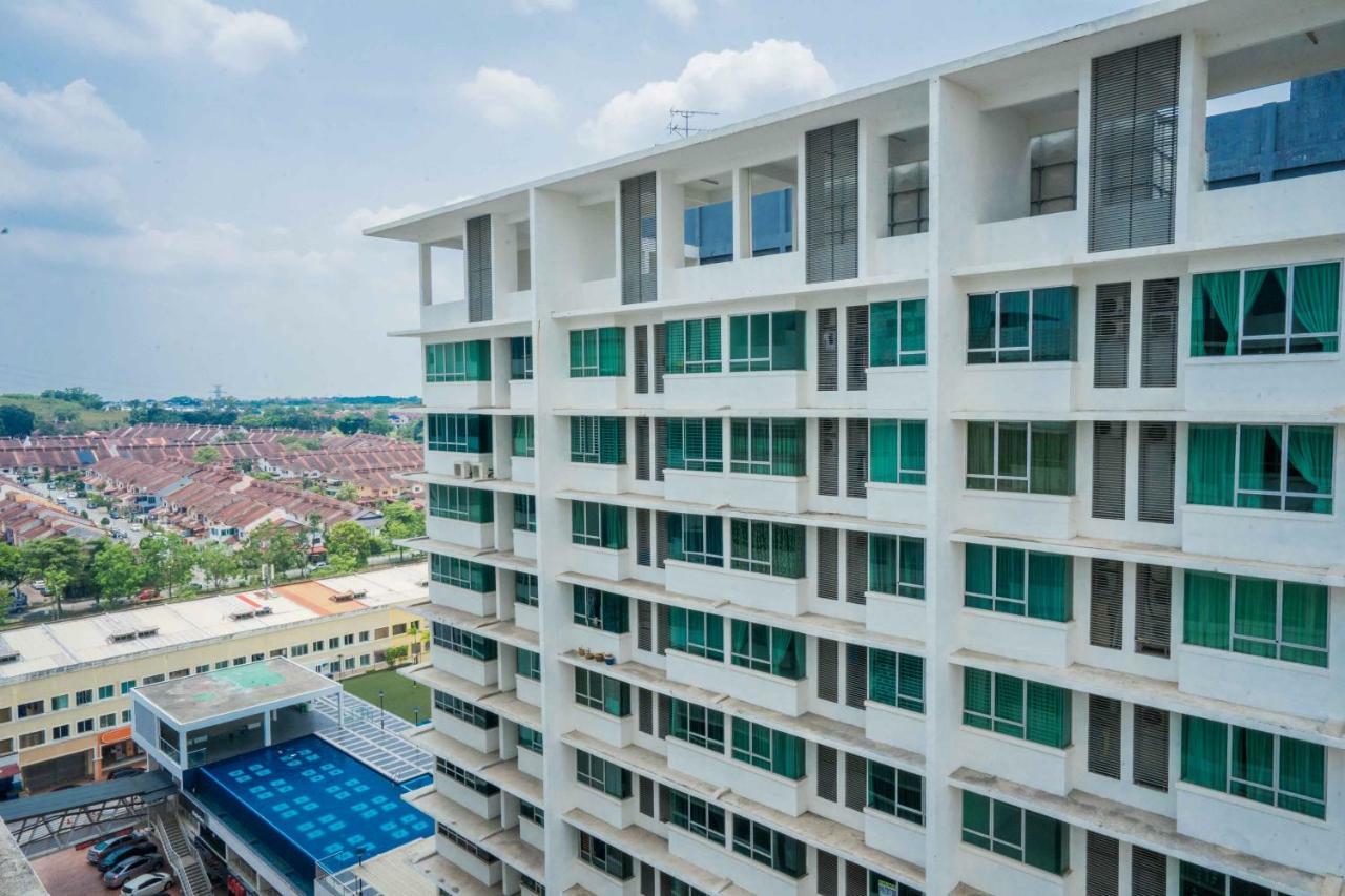 Shawn'S Akademic Suites Sky View B#11-27 Johor Bahru Exterior photo
