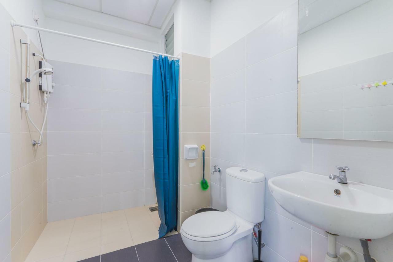 Shawn'S Akademic Suites Sky View B#11-27 Johor Bahru Exterior photo